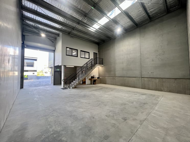 Click to view all images 1/9 Lindsay Street Rockdale NSW 2216 - Image 2