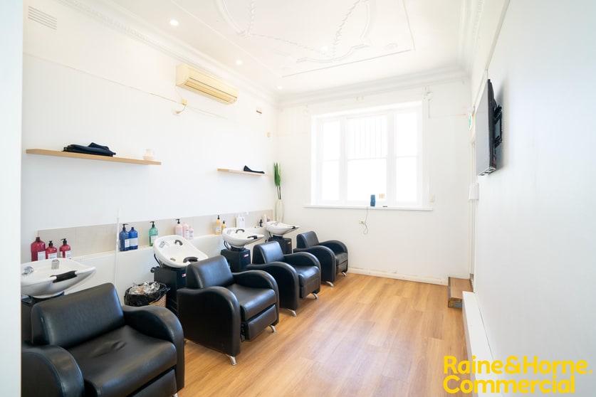Click to view all images 39 Gurwood Street Wagga Wagga NSW 2650 - Image 3