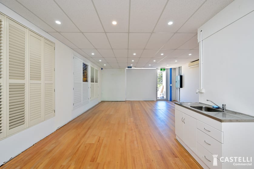 5/1 Hathor Way Bibra Lake WA 6163 - Image 3