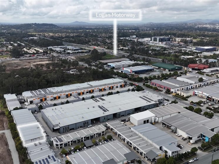 Click to view all images 10/18 Ellerslie Rd Meadowbrook QLD 4131 - Image 1
