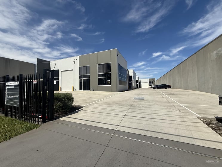 Click to view all images 2/30-32 Christensen Street Cheltenham VIC 3192 - Image 1