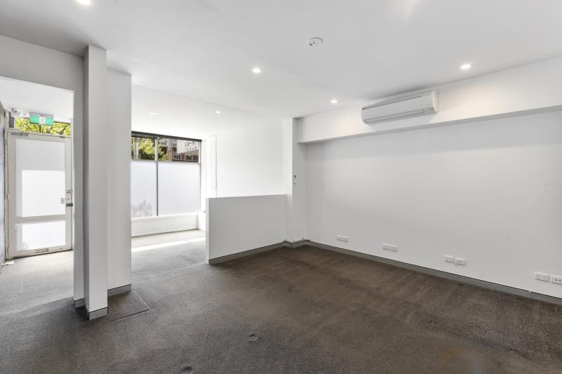 Click to view all images 127 Victoria Avenue Albert Park VIC 3206 - Image 3
