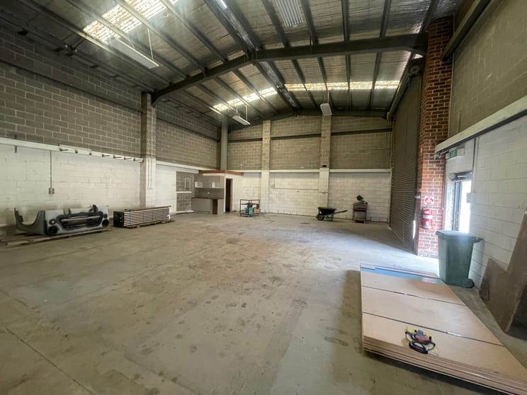Click to view all images 1/12 Smethurst Street Cranbourne VIC 3977 - Image 3