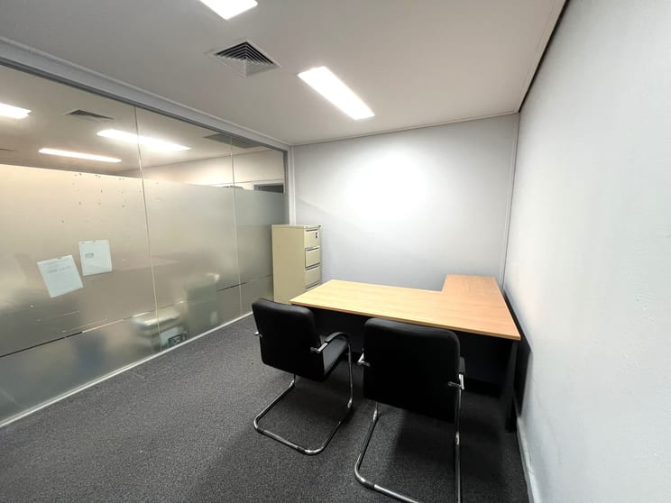 Click to view all images 8/2-6 Apollo Court Blackburn VIC 3130 - Image 2