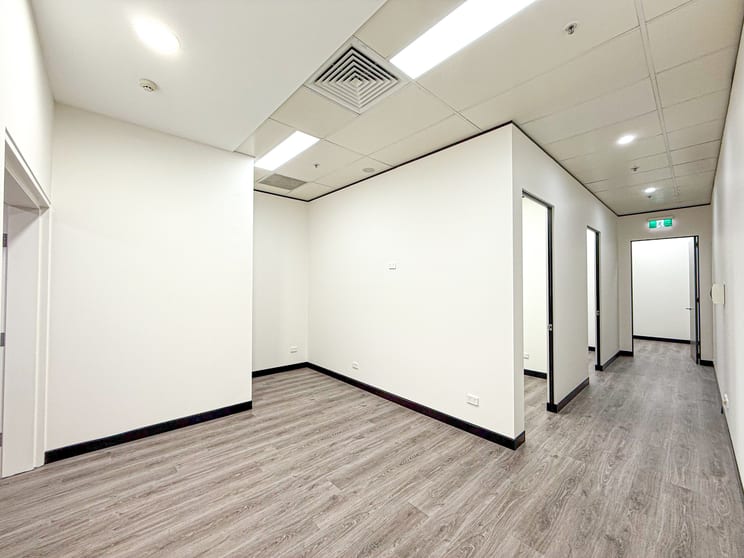Click to view all images Suite 511/208 Forest Road Hurstville NSW 2220 - Image 1