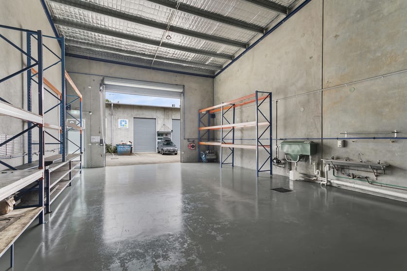 Click to view all images 2/17 Cemetery Road Helensburgh NSW 2508 - Image 2