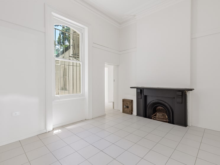 Click to view all images 208 Blues Point Road Mcmahons Point NSW 2060 - Image 3