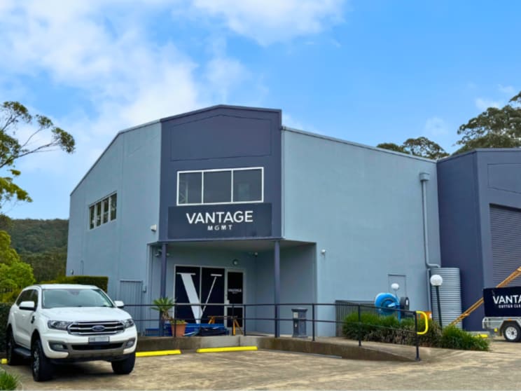 Click to view all images 1/7 Comserv Close West Gosford NSW 2250 - Image 1