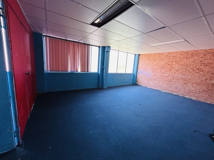 Click to view all images 2/23A Rodd Street Birrong NSW 2143 - Image 3