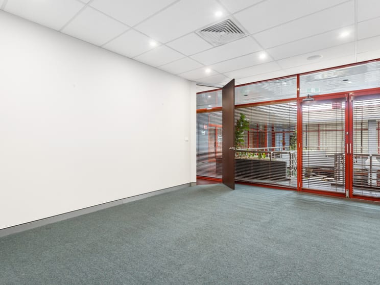 Click to view all images 33/3-9 Terminus Street Castle Hill NSW 2154 - Image 3