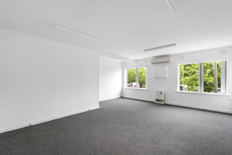 Click to view all images Level 1/1134 Mount Alexander Road Essendon VIC 3040 - Image 2