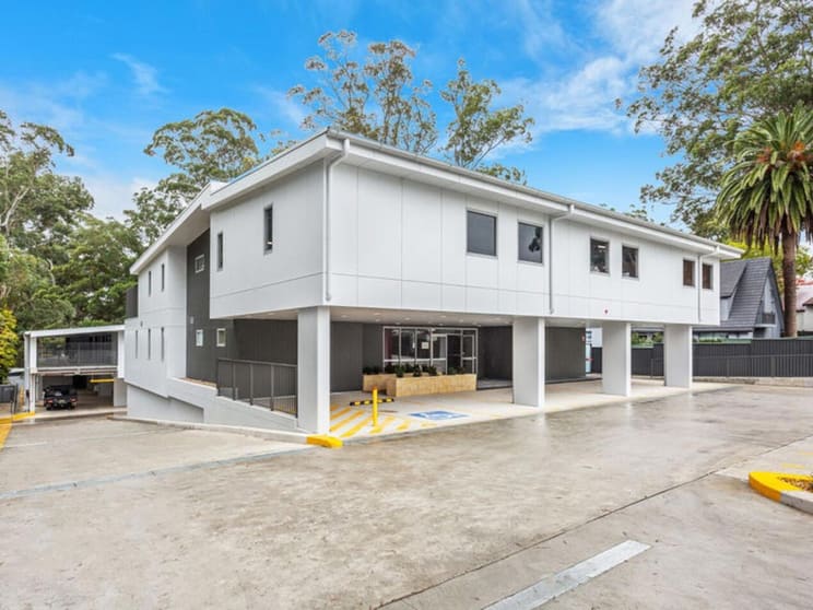 Click to view all images 70 Castle Hill Road West Pennant Hills NSW 2125 - Image 1