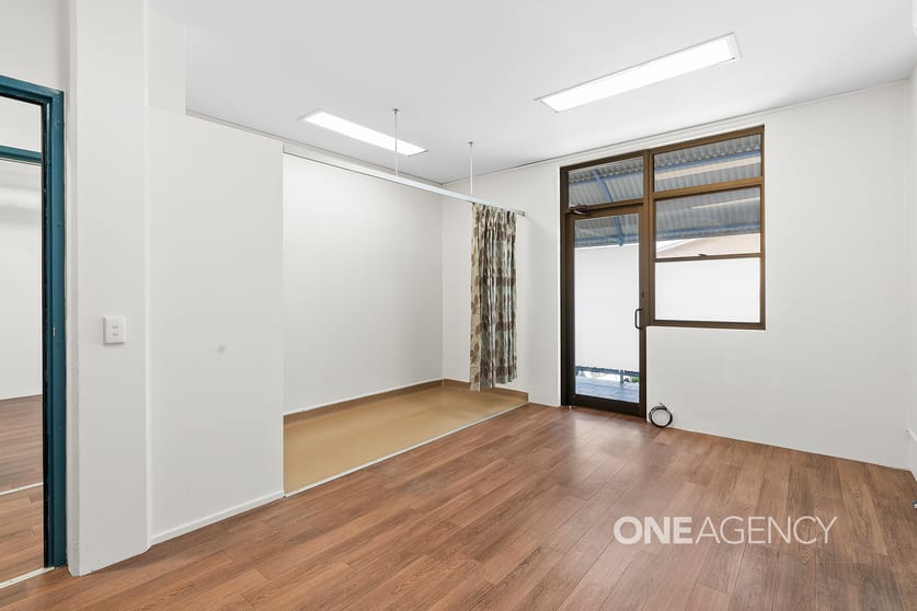 Click to view all images 1/193-195 Kerry Street Sanctuary Point NSW 2540 - Image 2