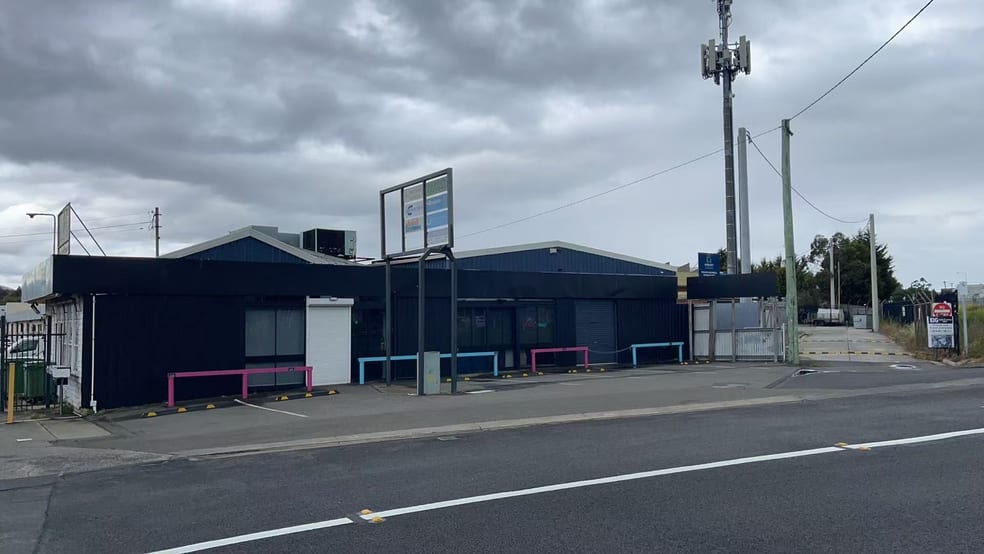 Click to view all images 13 Sunderland St Moonah TAS 7009 - Image 1
