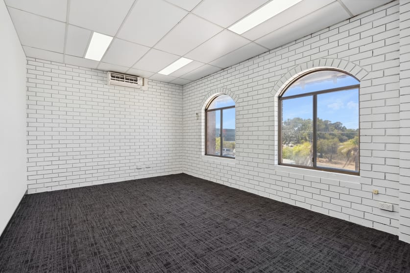 Click to view all images Lv 1/15 Cressall Road Balcatta WA 6021 - Image 3