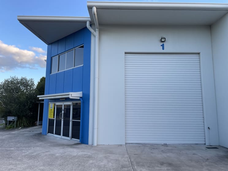 Click to view all images 1/43 Access Crescent Coolum Beach QLD 4573 - Image 1