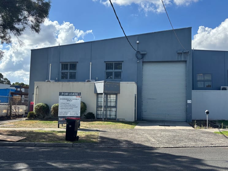 Click to view all images 1/10 Turbo Drive Bayswater VIC 3153 - Image 2