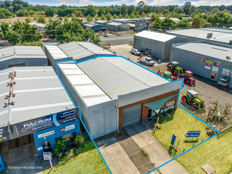 Click to view all images 918 Latrobe Street Delacombe VIC 3356 - Image 1