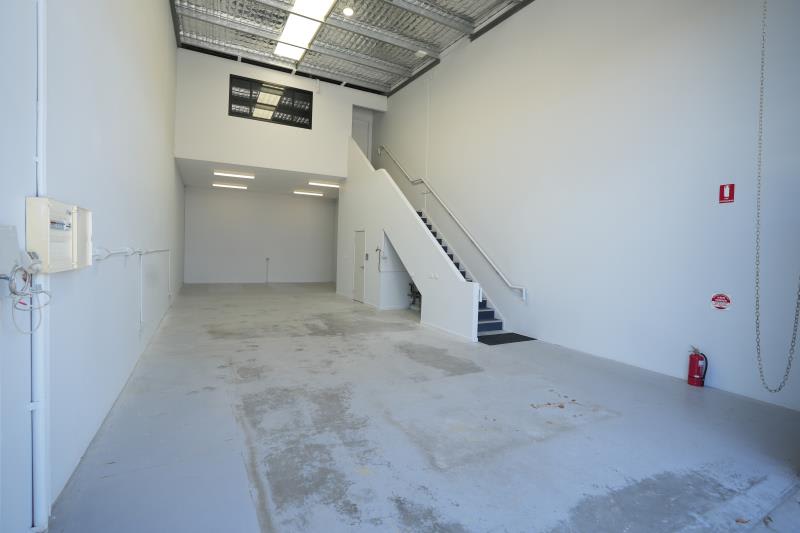 Click to view all images Unit 3/3-9 Octal Street Yatala QLD 4207 - Image 3