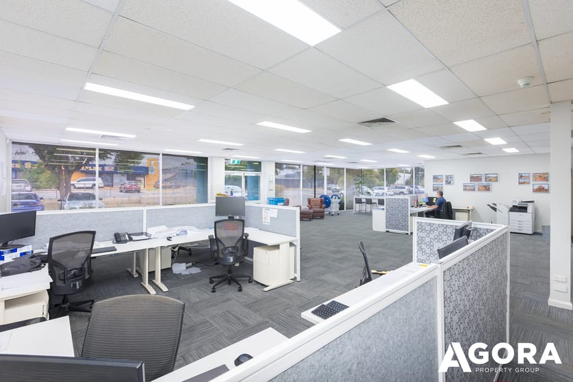 Click to view all images 1/106 ROBINSON AVENUE Belmont WA 6104 - Image 3