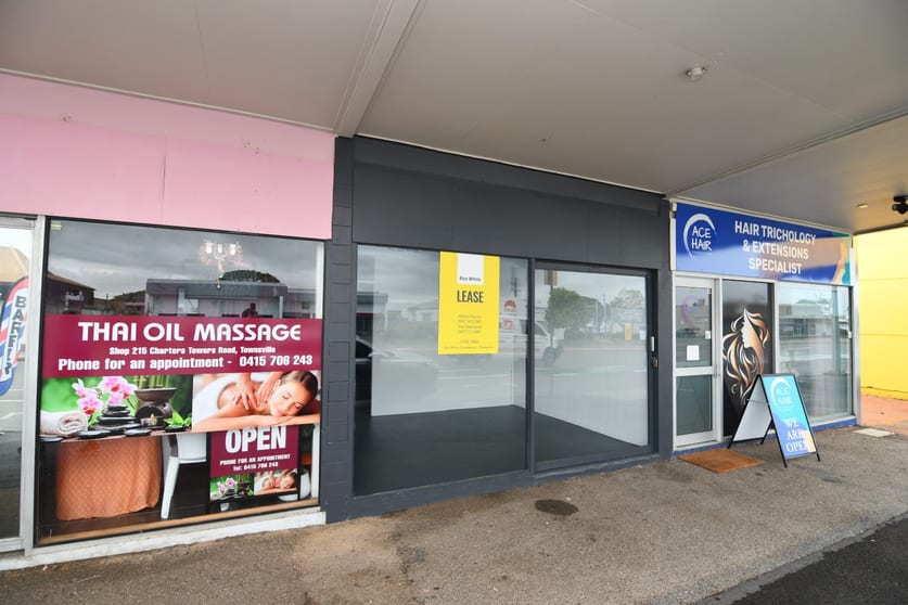 Click to view all images Shop B/213-215 Charters Towers Road Mysterton QLD 4812 - Image 1