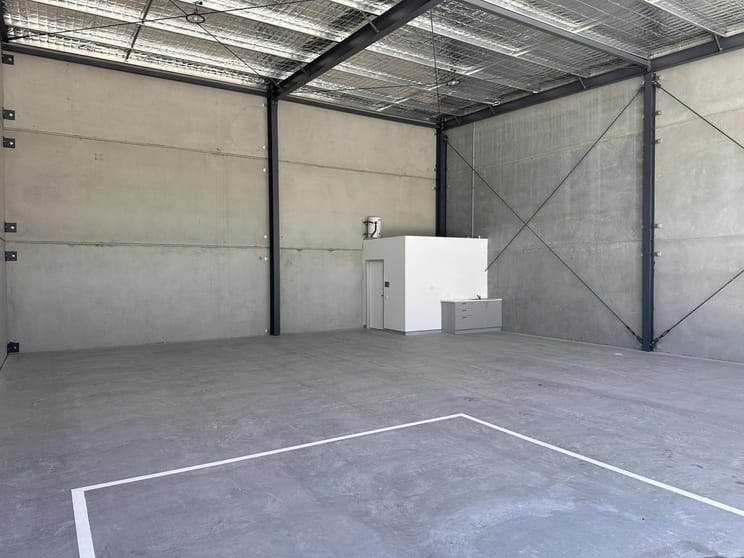 Click to view all images 73 Camfield Drive Heatherbrae NSW 2324 - Image 3