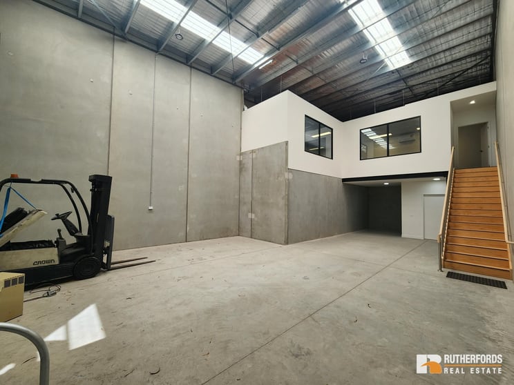 1 Moonah Circuit Brooklyn VIC 3012 - Image 3