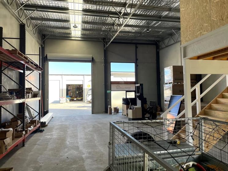 Click to view all images Unit 10/16 Reliance Drive Tuggerah NSW 2259 - Image 3