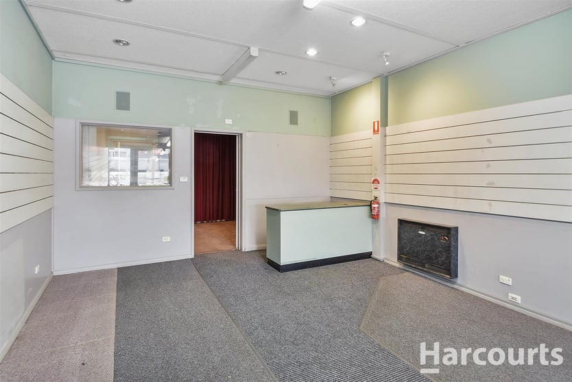 Click to view all images 37 Firebrace Street Horsham VIC 3400 - Image 3