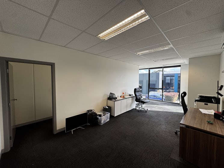 Click to view all images 8/8 Kearney Street Bayswater VIC 3153 - Image 3