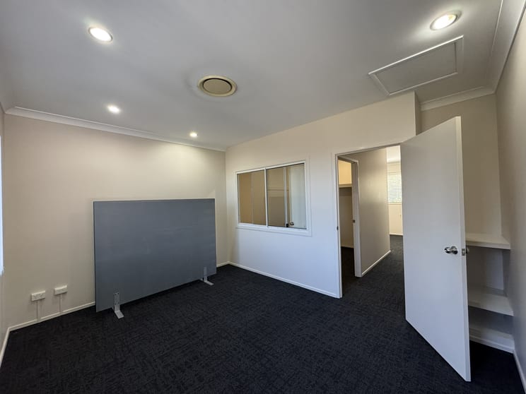Click to view all images 93A King Street Buderim QLD 4556 - Image 3