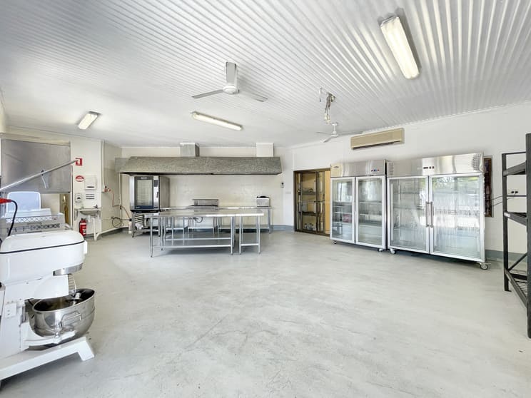 Click to view all images 3/1 Ti-Tree Place Byron Bay NSW 2481 - Image 1