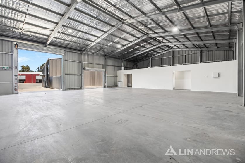 Click to view all images 53 West Avenue Edinburgh SA 5111 - Image 3
