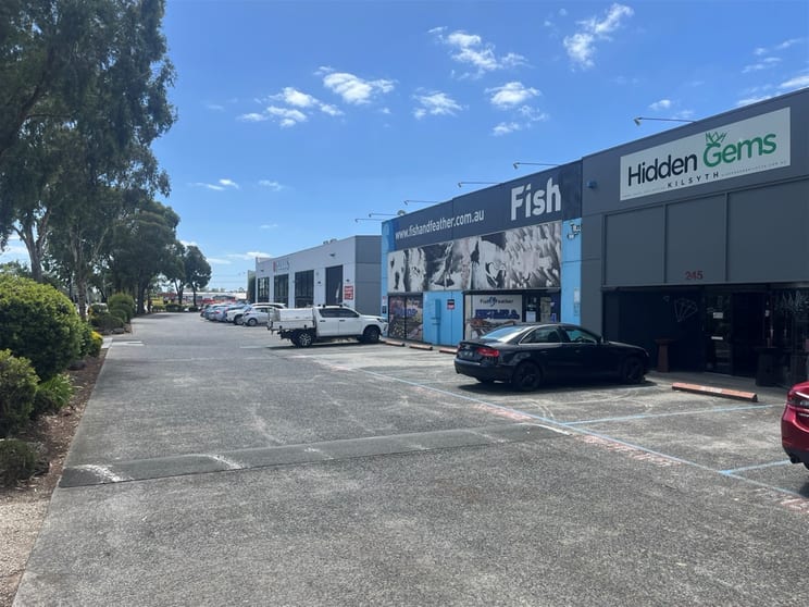 Click to view all images 243 Colchester Road Kilsyth VIC 3137 - Image 3