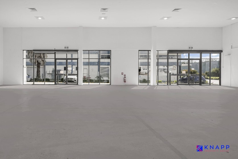 Click to view all images 4/10 Blaxland Rd Campbelltown NSW 2560 - Image 2