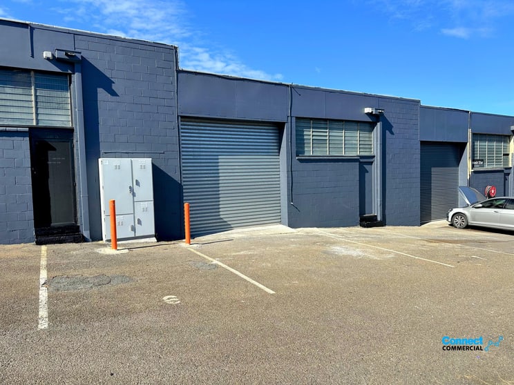 Click to view all images 4/3485 Pacific Highway Slacks Creek QLD 4127 - Image 2