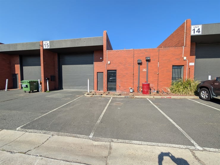 Click to view all images 15/157 Hyde Street Yarraville VIC 3013 - Image 2
