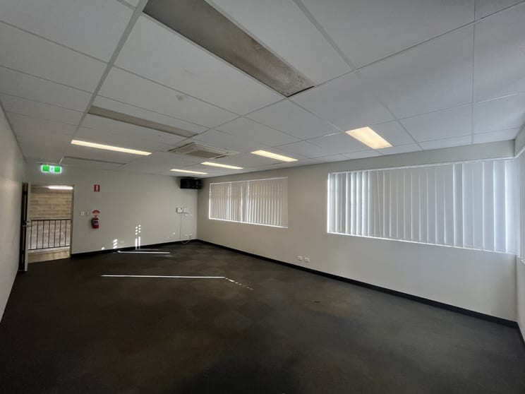 Click to view all images 1/11 Miles Road Berrimah NT 0828 - Image 3