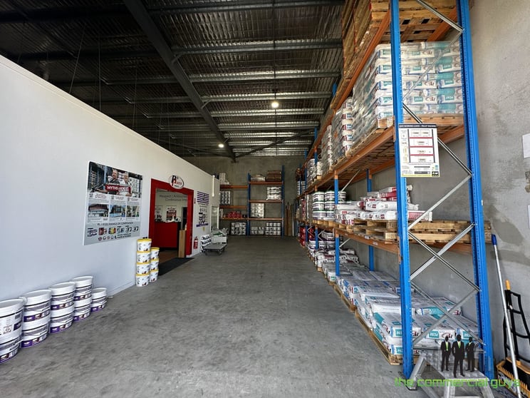 Click to view all images 11/11-15 Business Dr Narangba QLD 4504 - Image 3