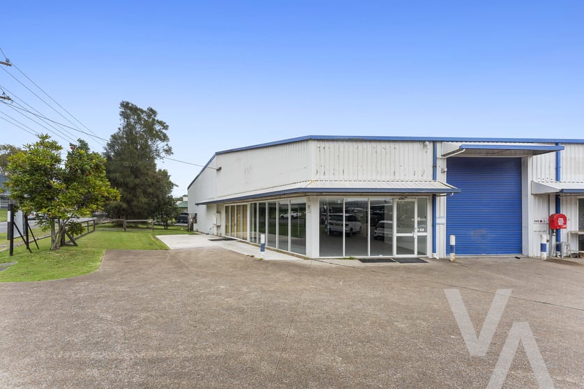 Click to view all images 1 & 2/57 Munibung Road Cardiff NSW 2285 - Image 1