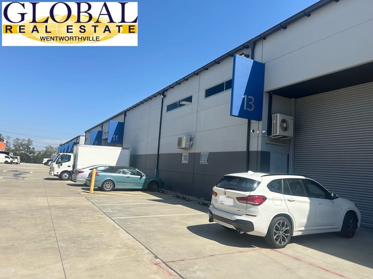 Click to view all images McCredie Rd Smithfield NSW 2164 - Image 1
