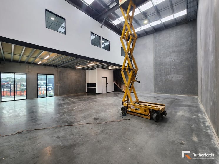 Click to view all images 28-30 Freeway Drive Wallan VIC 3756 - Image 2