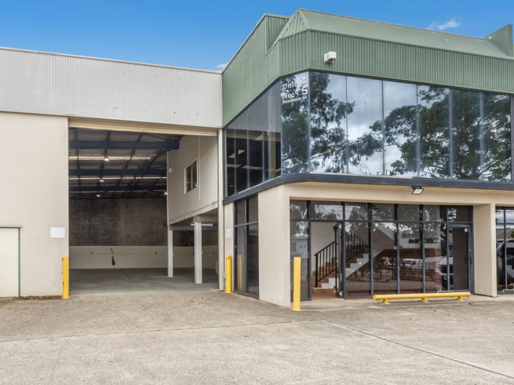 Click to view all images 3/5 Bessemer Street Blacktown NSW 2148 - Image 1