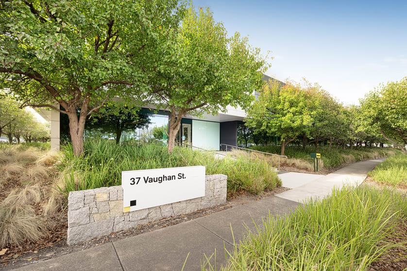 Click to view all images 37 Vaughan Street Essendon Fields VIC 3041 - Image 2