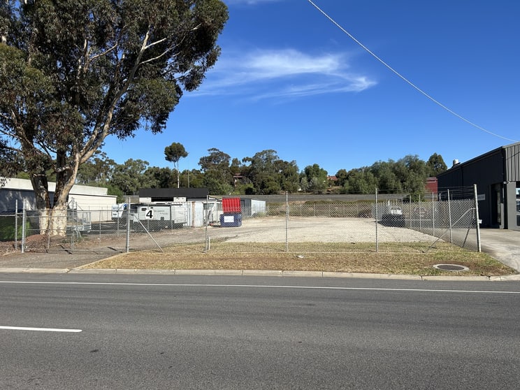 Click to view all images 4 Station Street Maddingley VIC 3340 - Image 1