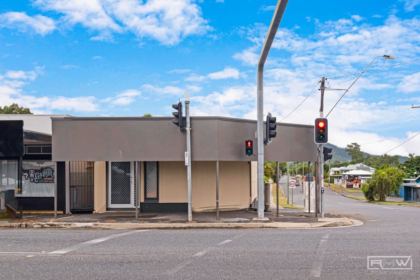 Click to view all images 174 Berserker Street Berserker QLD 4701 - Image 1