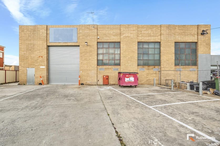 Click to view all images 20 Aylward Avenue Thomastown VIC 3074 - Image 1