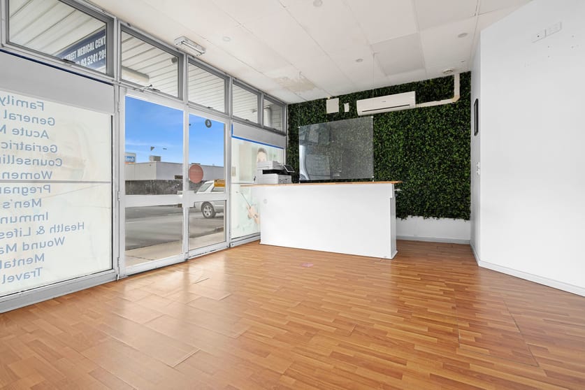 Click to view all images 4/110 High Street Belmont VIC 3216 - Image 1