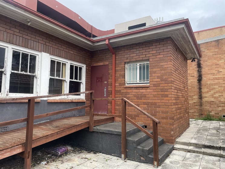 Click to view all images 370 Pennant Hills Road Pennant Hills NSW 2120 - Image 2