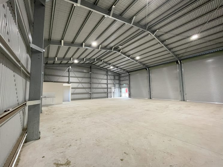 Click to view all images Shed 1B/6-8 Navelina Court Dundowran QLD 4655 - Image 2